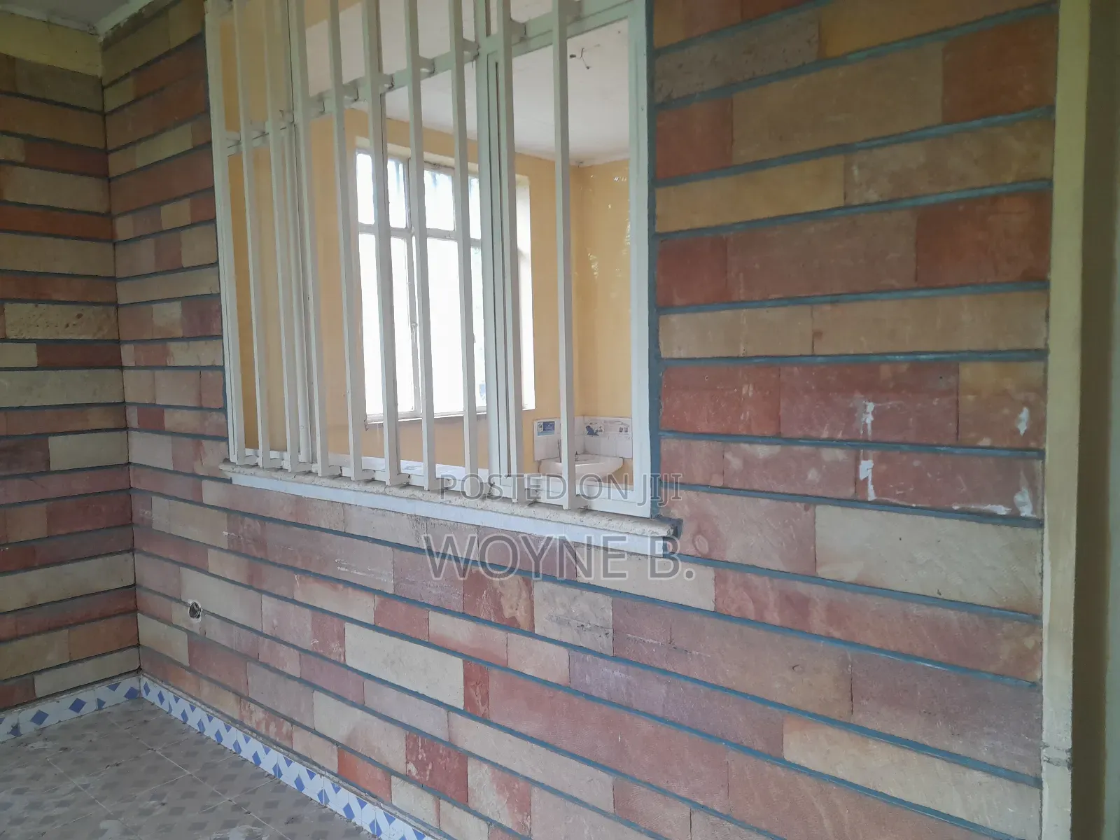 15bdrm House in Adama for sale