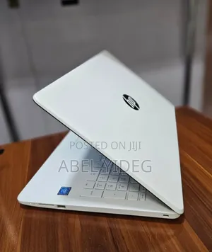 New Laptop HP Stream Notebook 4GB Intel Pentium HDD 1T
