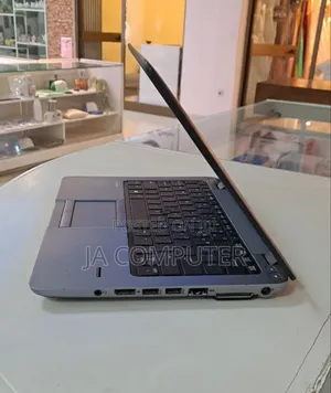 New Laptop HP EliteBook 820 G1 8GB Intel Core I5 HDD 500GB