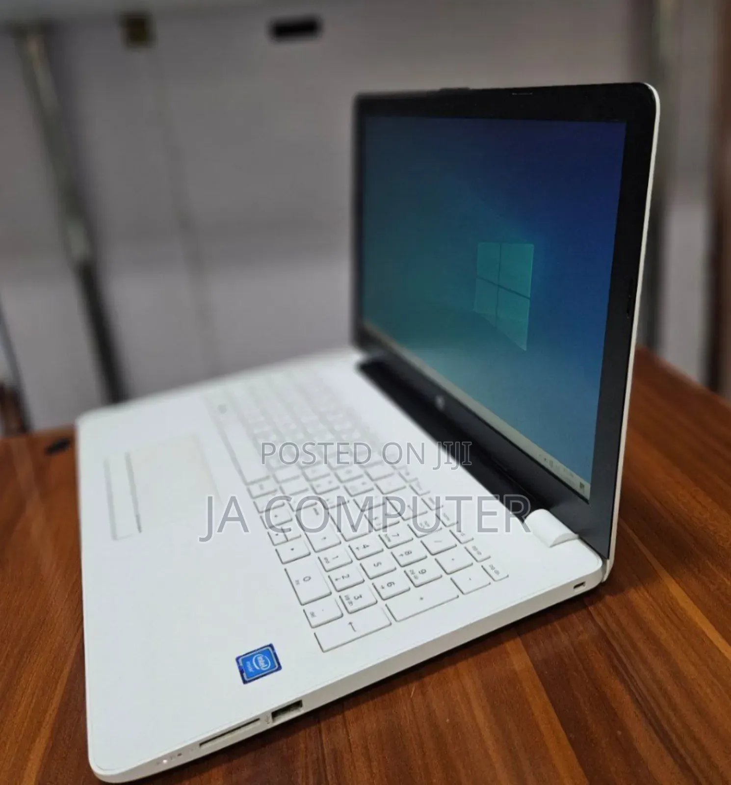 New Laptop HP Stream Notebook 4GB Intel Celeron HDD 1T