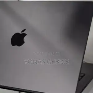 New Laptop Apple MacBook 18GB Apple M3 Max SSD 512GB