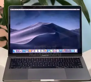 Photo - New Laptop Apple MacBook Pro 2017 8GB Intel Core I5 SSD 256GB