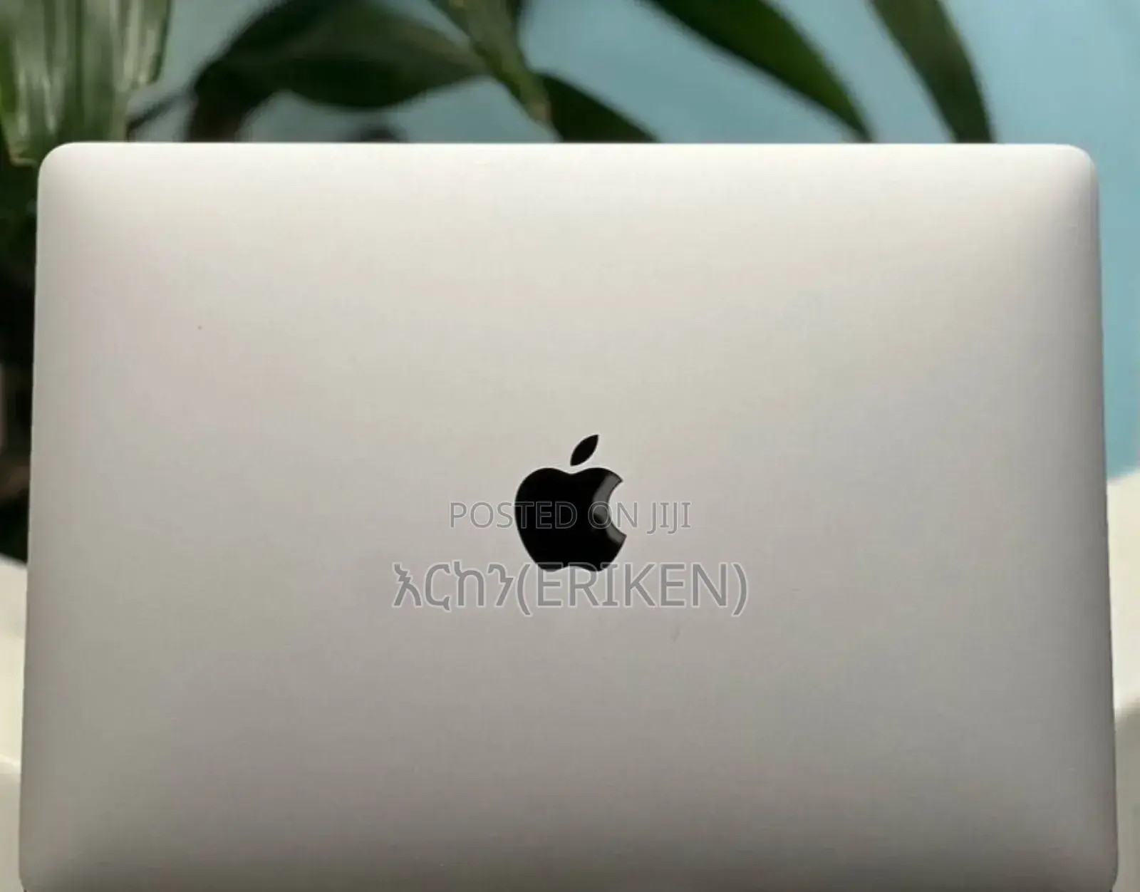 New Laptop Apple MacBook Pro 2017 8GB Intel Core I5 SSD 256GB