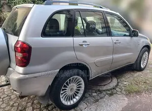Toyota RAV4 1.8 2004 Silver