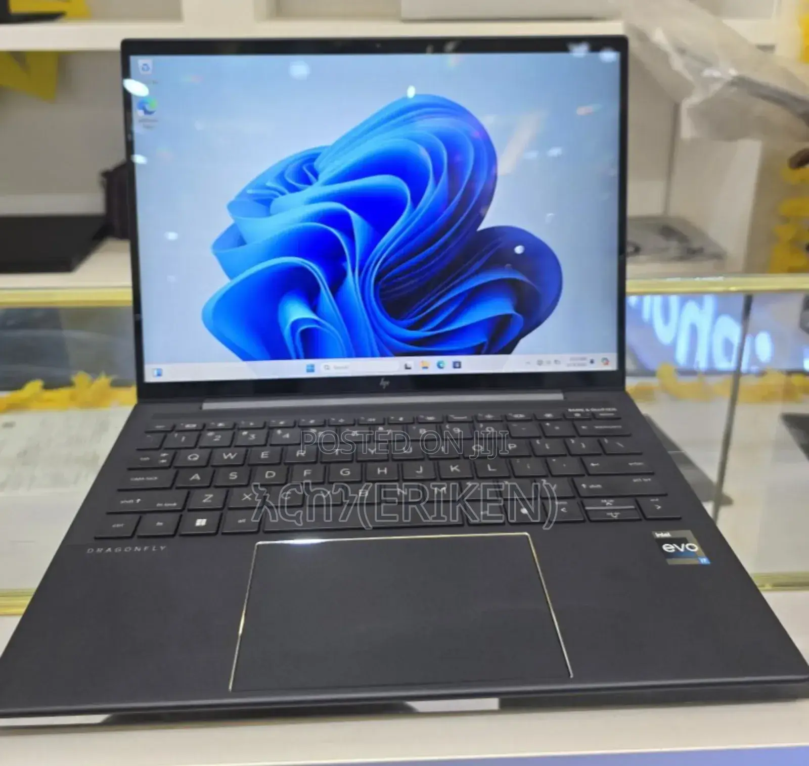 New Laptop HP Dragonfly Folio 16GB Intel Core I7 SSD 1T