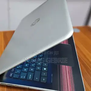 New Laptop HP Pavilion G7 8GB Intel Core I7 SSD 1T