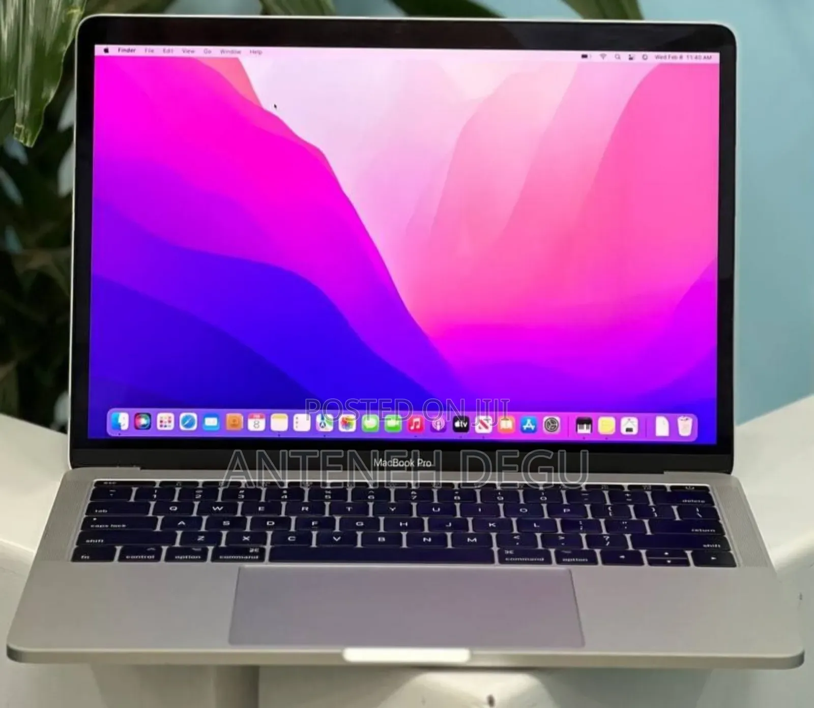 New Laptop Apple MacBook Pro 2017 8GB Intel Core I5 SSD 256GB