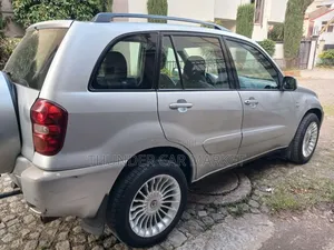 Toyota RAV4 2004 Silver