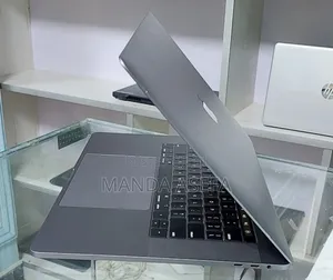 New Laptop Apple MacBook Pro 2019 32GB Intel Core I9 SSD 512GB