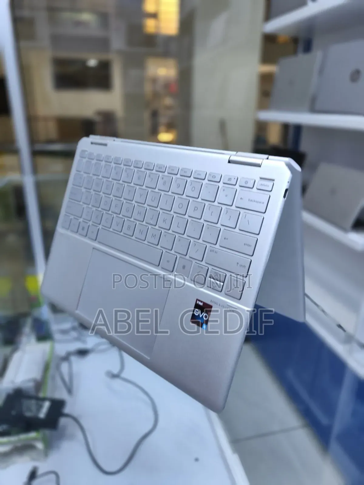 New Laptop HP Spectre X360 13 8GB Intel Core I5 SSD 512GB