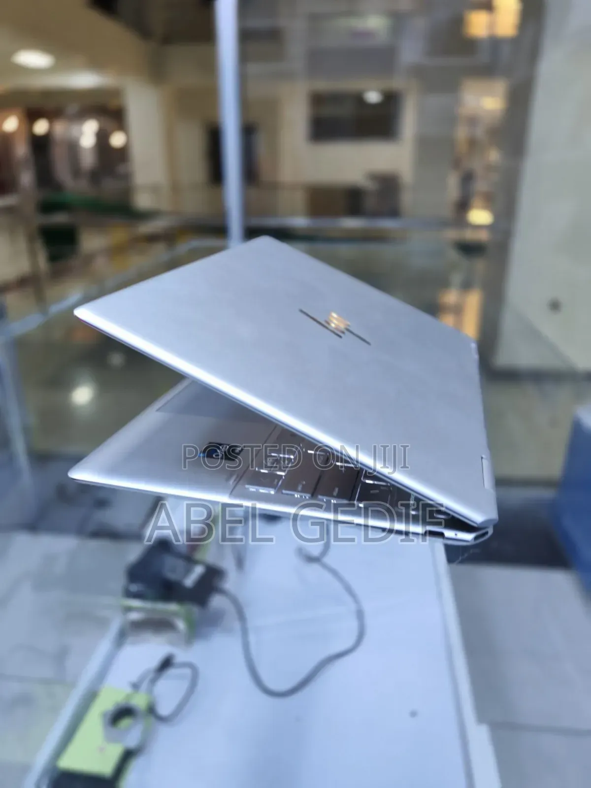 New Laptop HP Spectre X360 13 8GB Intel Core I5 SSD 512GB