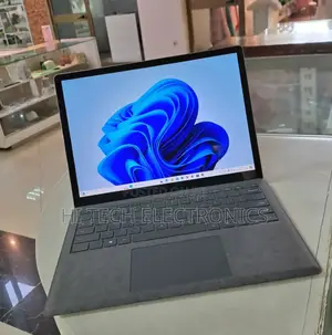 Photo - New Laptop Microsoft Surface Pro 4 16GB Intel Core I7 SSD 256GB