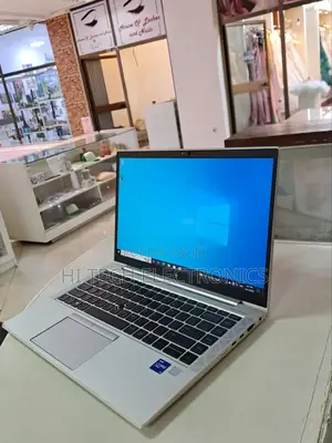 New Laptop HP EliteBook 840 8GB Intel Core I7 SSD 512GB