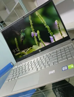 New Laptop HP Pavilion 15 8GB Intel Core I5 SSHD (Hybrid) 700GB