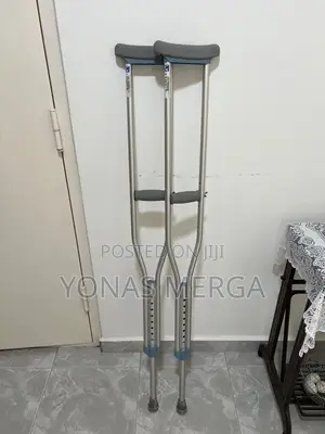 Photo - Aluminum Crutches፭į Cranch፮ś Crutches፯ķ Cruthces፲cranch