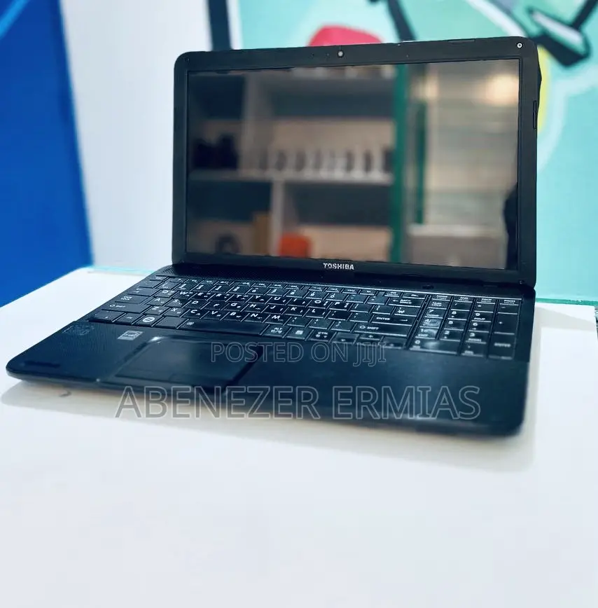 Laptop Toshiba Satellite C55 4GB HDD 500GB