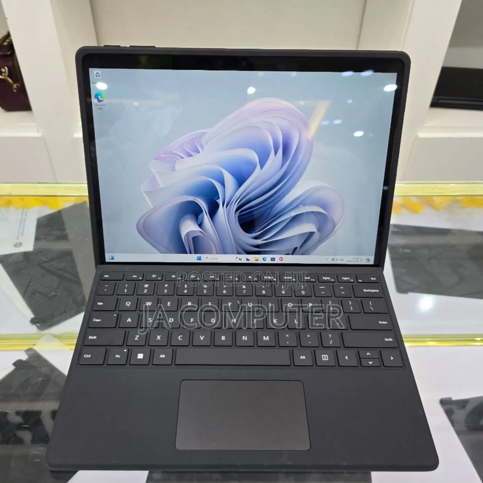 New Laptop Microsoft Surface Pro 9 32GB Intel Core I7 SSD 1T