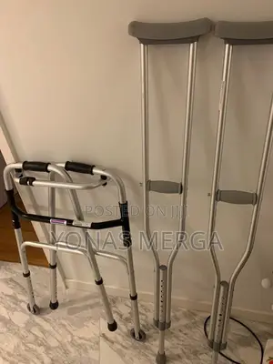Photo - Auxiliary Crutches፸₵ Crutches፪∂ Crunch ፴₰ Crutches፭❞Crutches