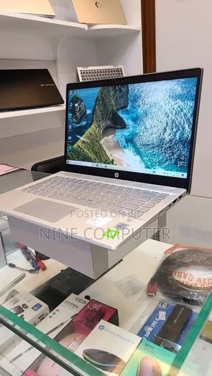 New Laptop HP 14z 16GB Intel Core I7 SSD 512GB