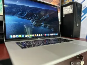 Photo - New Laptop Apple MacBook Pro 2017 16GB Intel Core I7 SSD 256GB