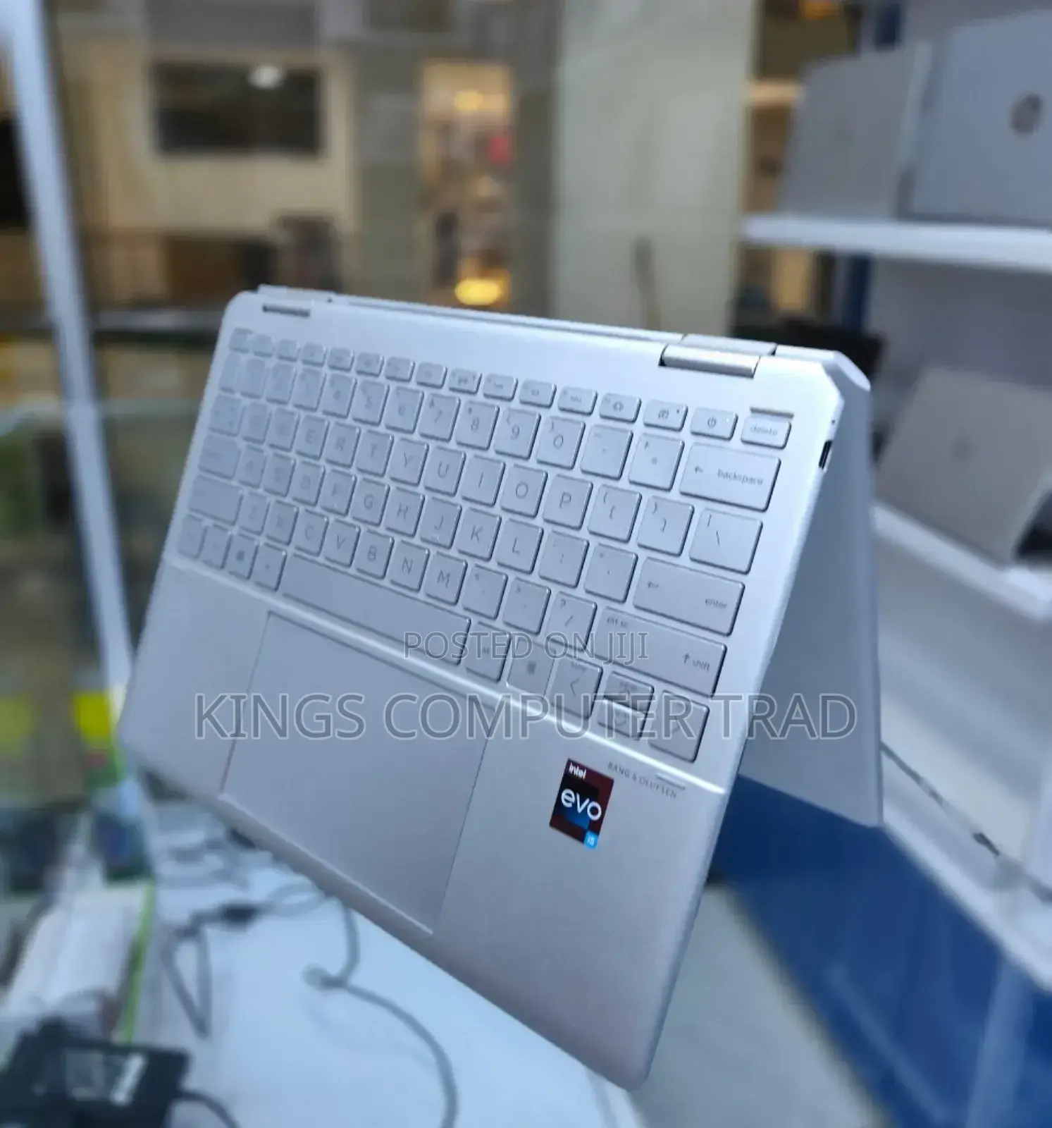 New Laptop HP Spectre 8GB Intel Core I5 SSD 512GB