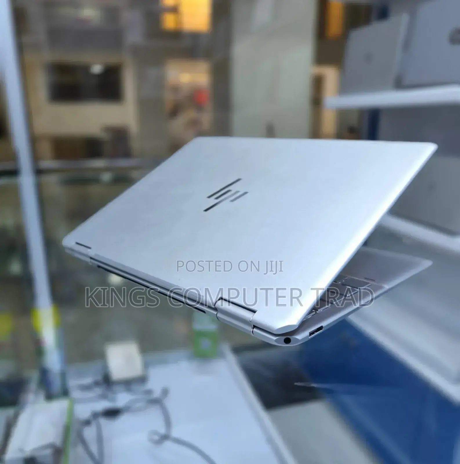 New Laptop HP Spectre 8GB Intel Core I5 SSD 512GB