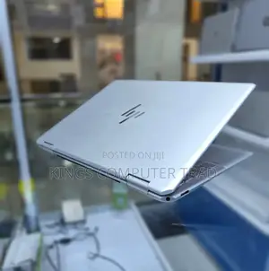 New Laptop HP Spectre 8GB Intel Core I5 SSD 512GB