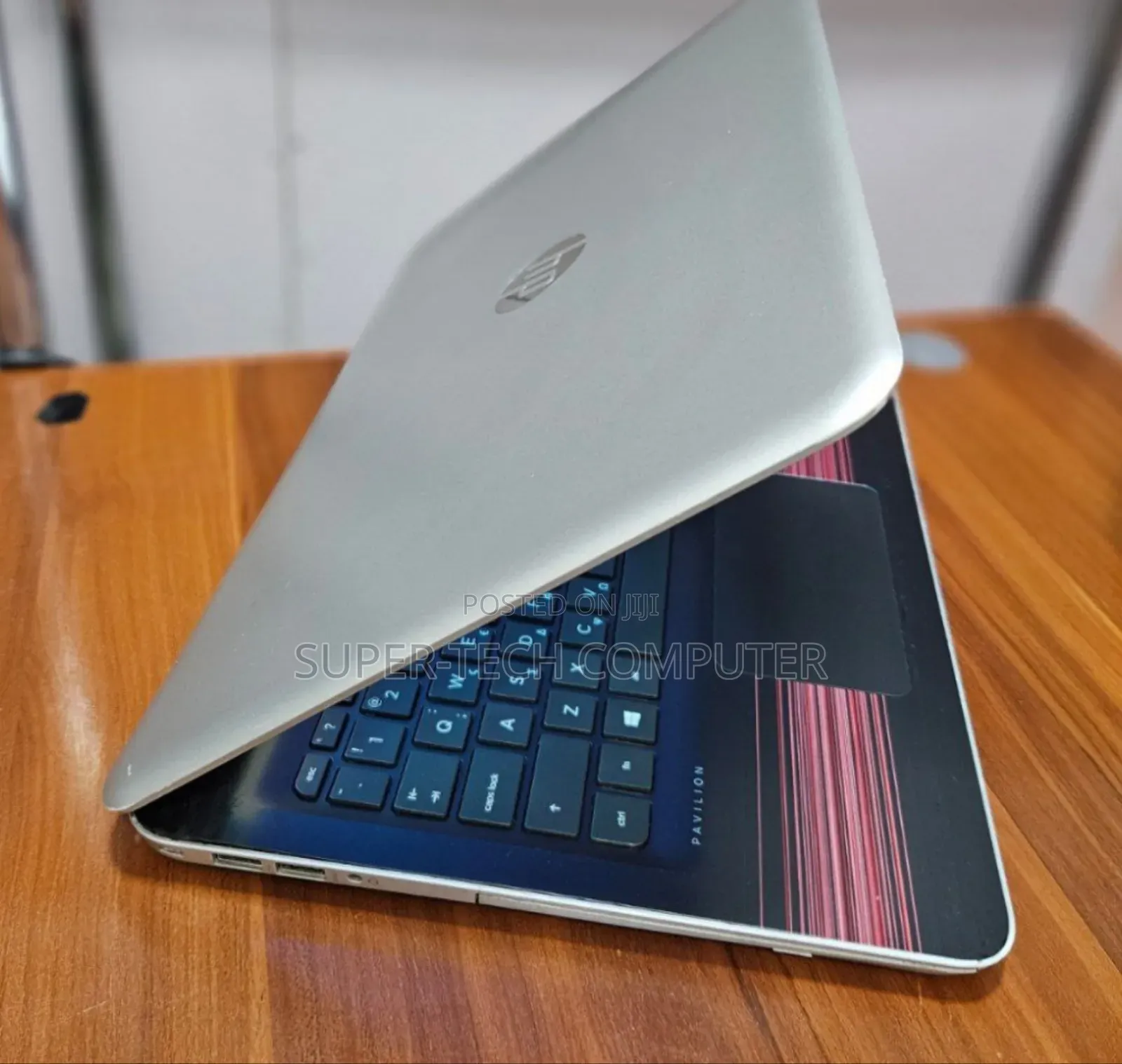 Laptop HP Pavilion 10 8GB Intel Core I7 HDD 1T