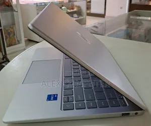 New Laptop HP Envy 14 16GB Intel Core I5 SSD 512GB