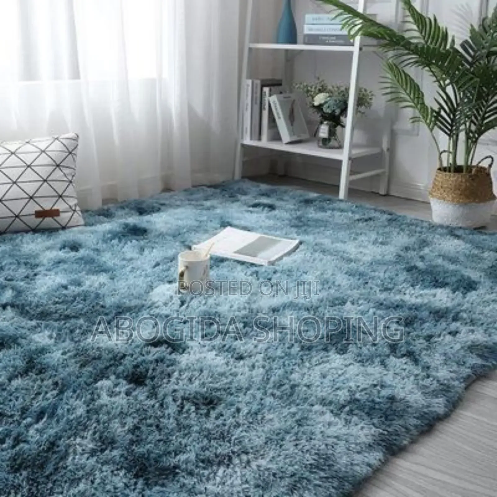 Step Into Luxury: A Plush Fur Mat for Ultimate Relaxation