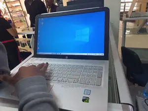 New Laptop HP Envy 15 8GB Intel Core I5 HDD 1T