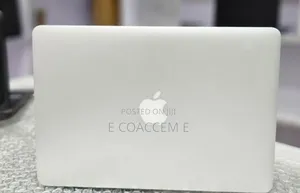 New Laptop Apple MacBook 8GB Intel Core I7 SSD 256GB