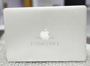 New Laptop Apple MacBook 8GB Intel Core I7 SSD 256GB