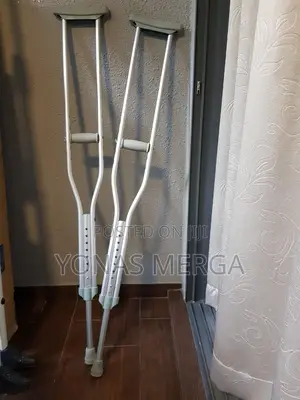 2pair Crutches ፯₠ Crunch፸≤Crutches፺≥Cranch፱∝Crunch፯7cranch