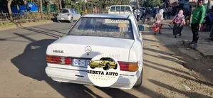 Mercedes-Benz 190E 1989 White
