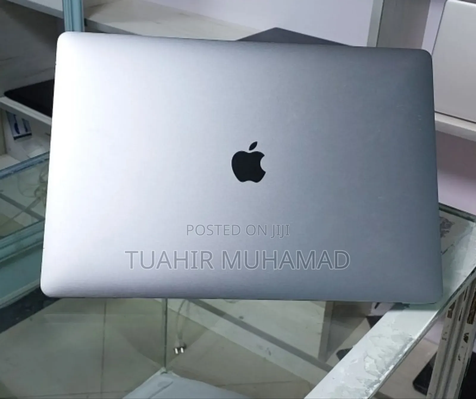 New Laptop Apple MacBook Pro 2019 32GB Intel Core I9 SSD 512GB