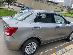 Suzuki Dzire 2023 Silver