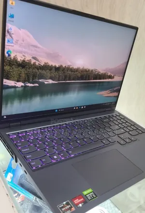 New Laptop Lenovo Legion 5 16GB AMD Ryzen 7 SSD 512GB