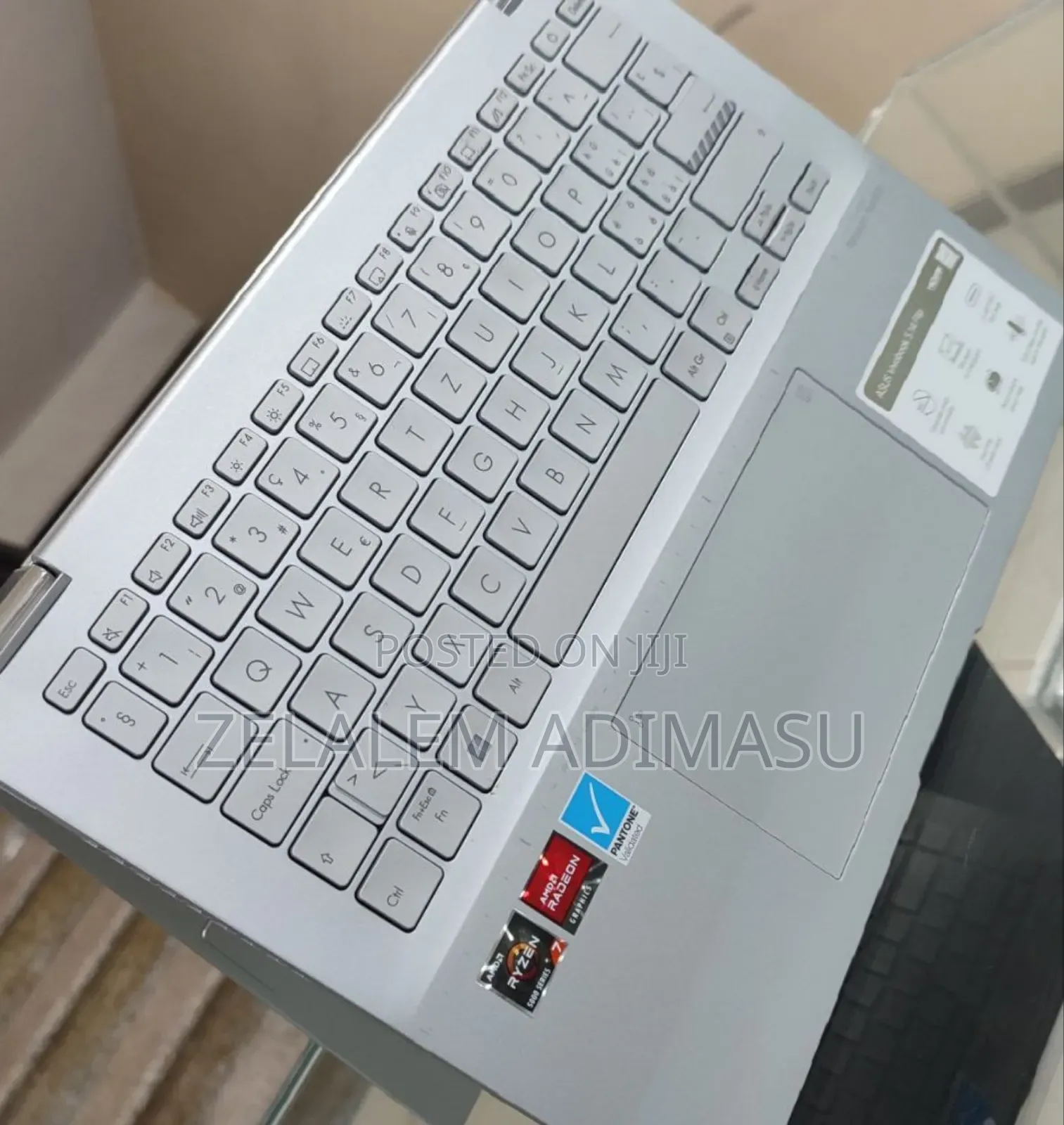 New Laptop Asus Vivobook 16 16GB AMD Ryzen 7 SSD 1T