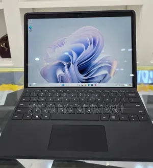 New Laptop Microsoft Surface Pro 9 32GB Intel Core I7 SSD 1T