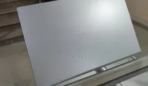 New Laptop Asus VivoBook 15 X505BA 8GB Intel Core I7 SSD 512GB