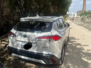 New Toyota Corolla Cross 2024 White