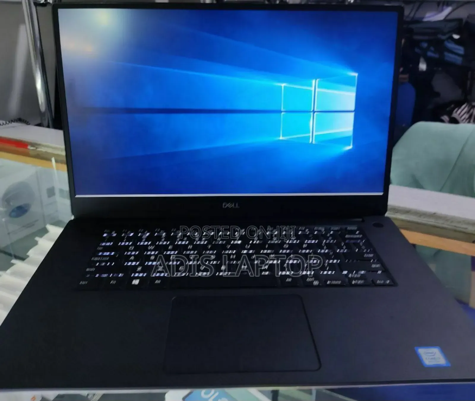 New Laptop Dell XPS 15 8GB Intel Core I7 SSD 512GB