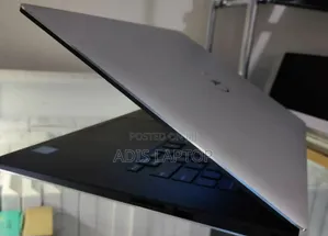 New Laptop Dell XPS 15 8GB Intel Core I7 SSD 512GB