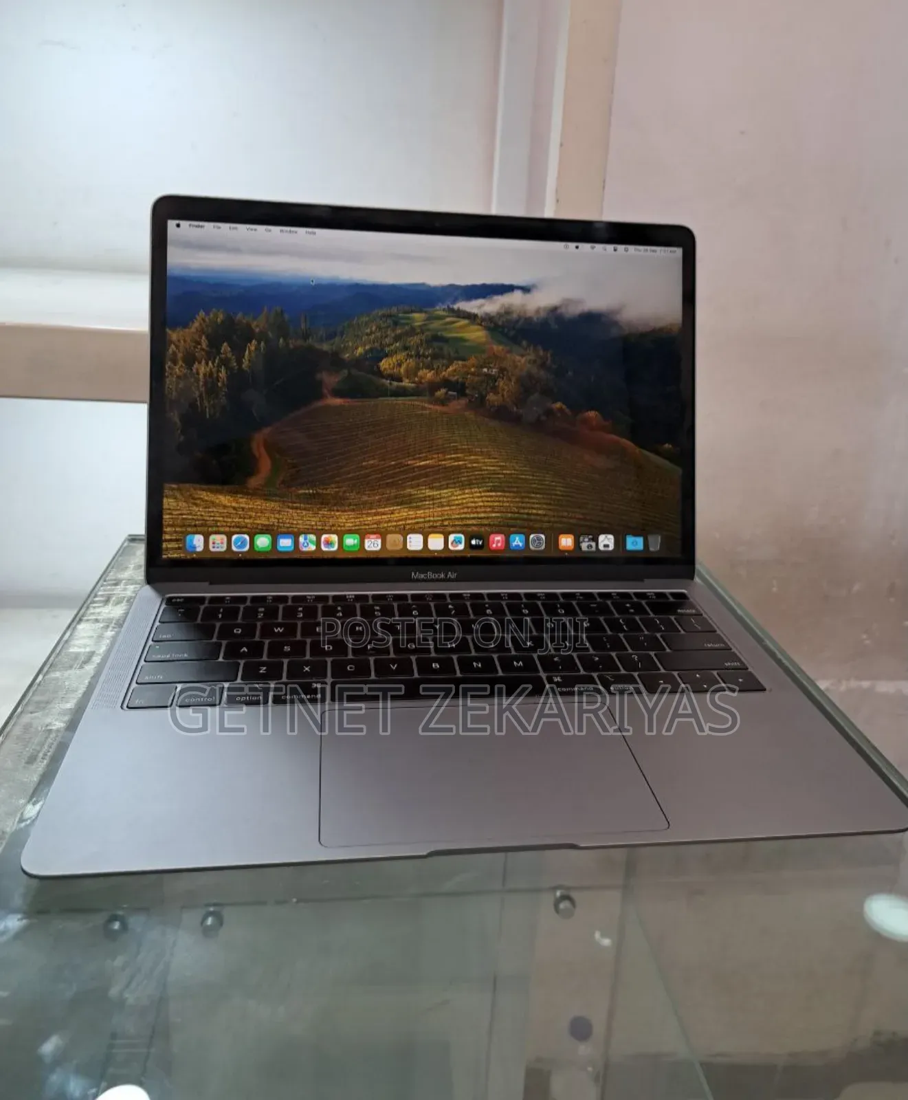 New Laptop Apple MacBook Air 2019 8GB Intel Core I5 SSD 128GB