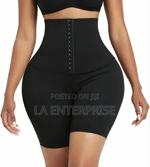 Photo - Shapewaer ኩርሲ