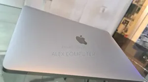 New Laptop Apple MacBook Air 2019 8GB Intel Core I5 SSD 128GB