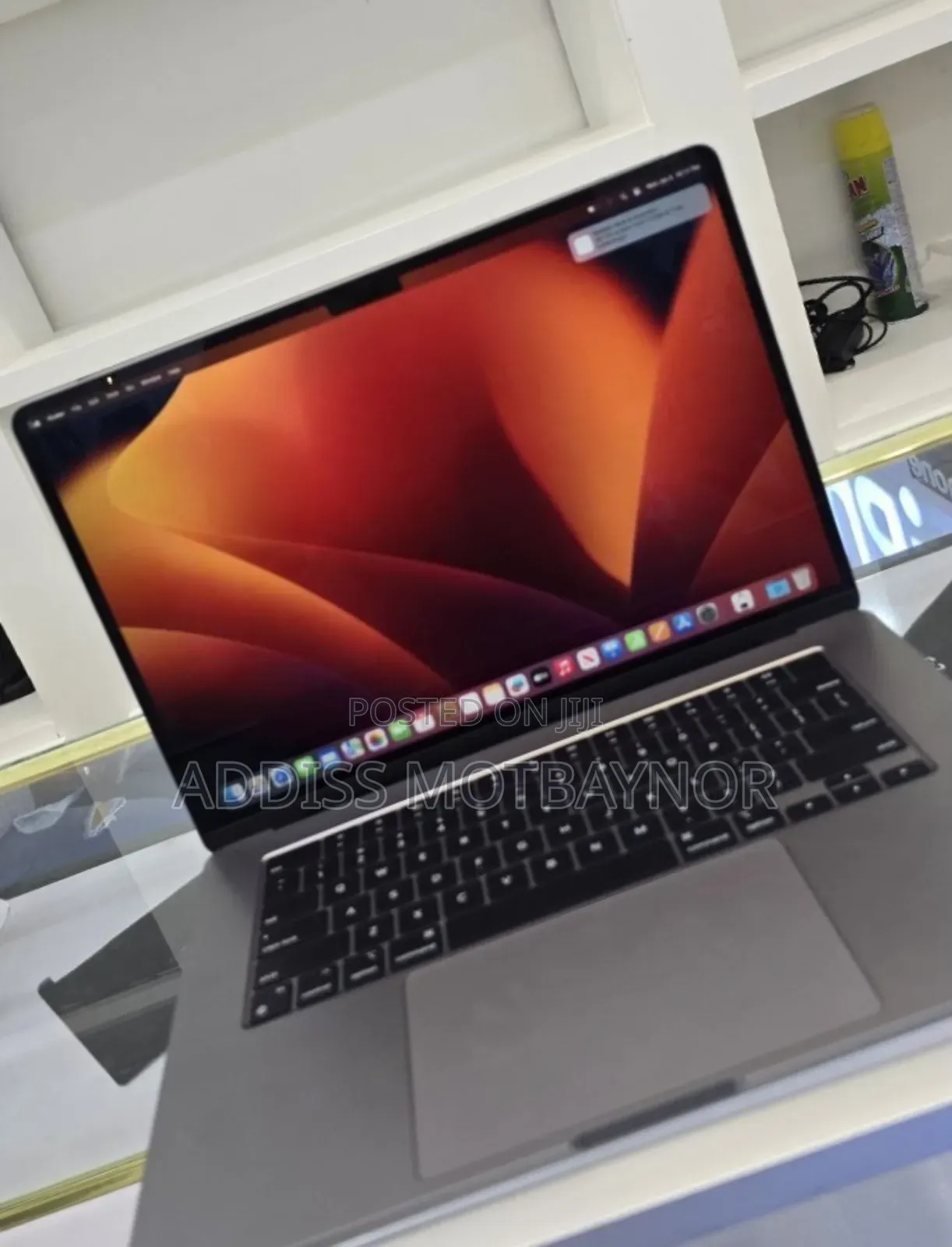 New Laptop Apple MacBook Air 2022 M2 8GB Intel Core I5 SSD 256GB