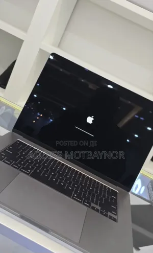 New Laptop Apple MacBook Air 2022 M2 8GB Intel Core I5 SSD 256GB