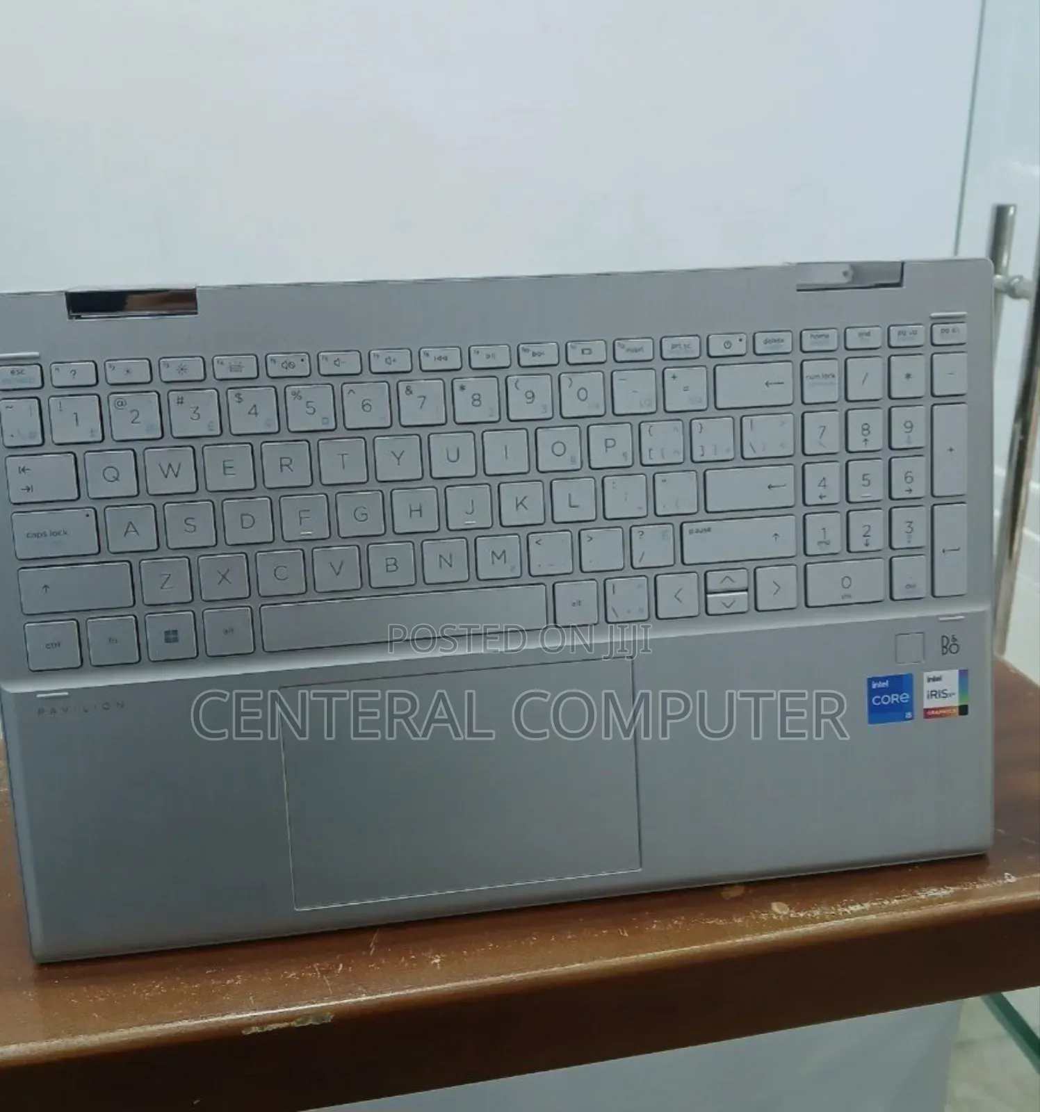 New Laptop HP Pavilion 13 X360 8GB Intel Core I5 SSD 512GB